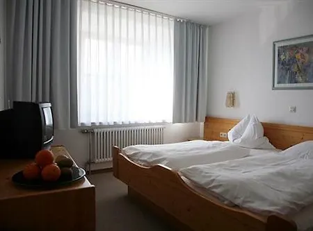 Gasthof Roemer-castell 2*